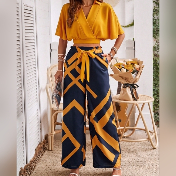 Solid Color Cropped Top With Collar And Geometric Pattern Pants Set - Picture 1 of 5